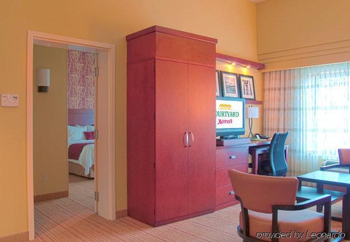 Courtyard By Marriott Jacksonville I-295/East Beltway Chambre photo